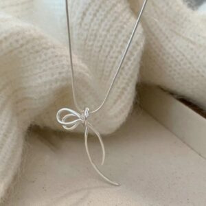 Women's Minimalist Ribbon Bow Necklace