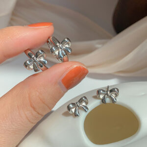 925 Sterling Silver Bow Earrings